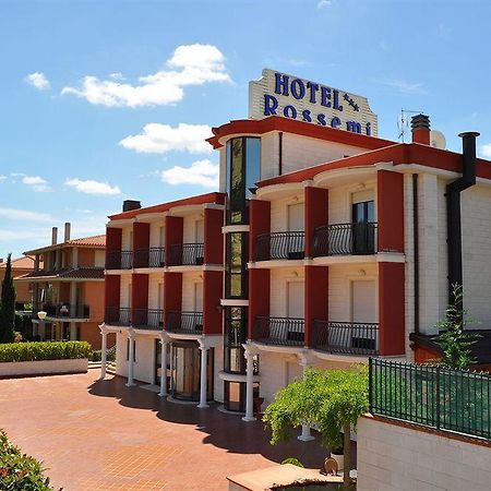 Hotel Ristorante Rossemi ซานโจวานนี โรตอนโด ภายนอก รูปภาพ